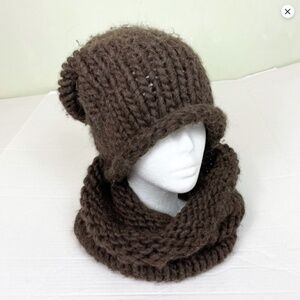 Pip-Squeak Chapeau neck warmer and hat